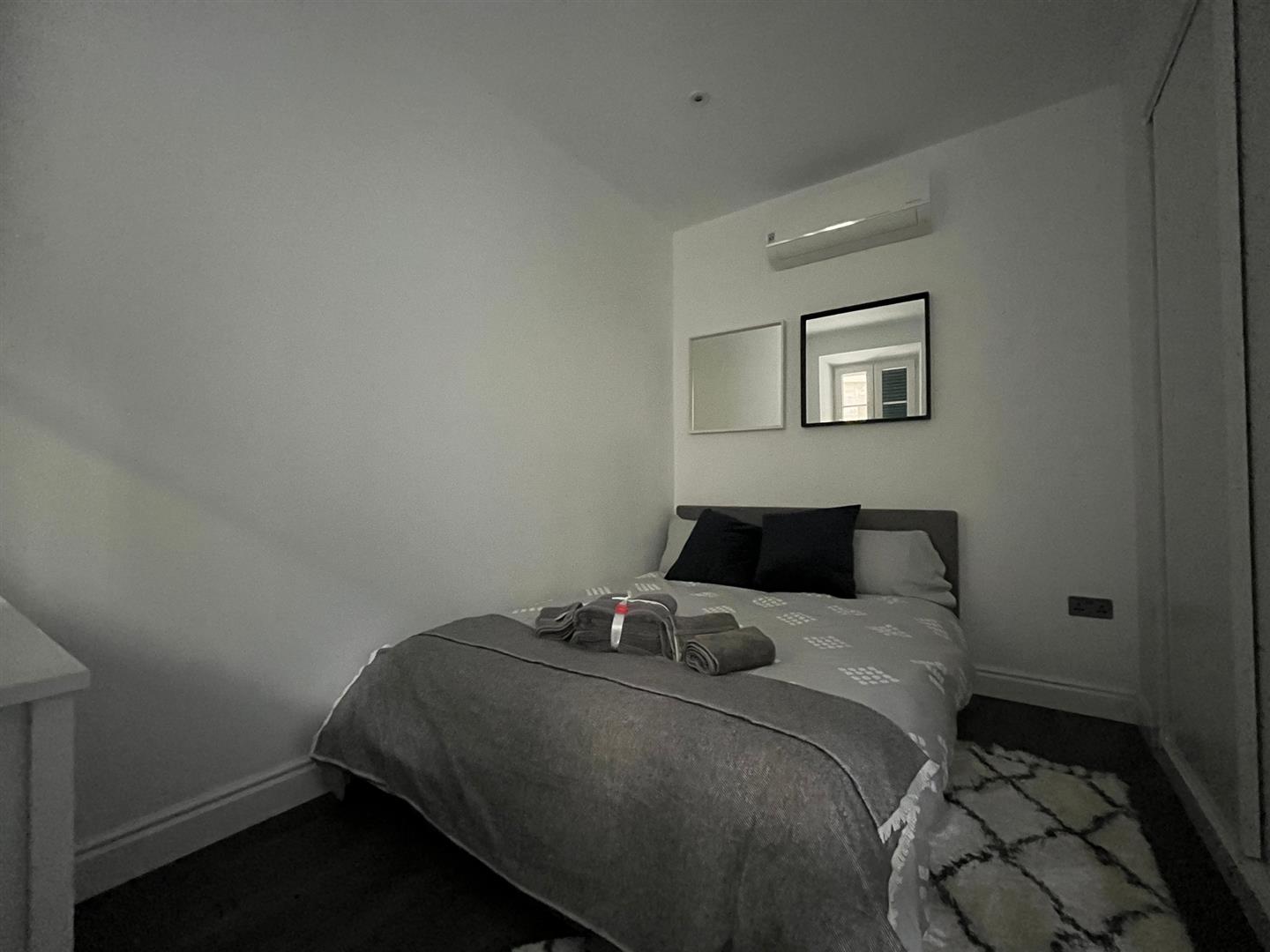  Image of Apartment - 1 Bedrooms - 1 Bathrooms for Rental in The Arches-Gibraltar, Image 8